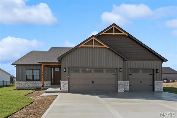 $558,800 | 825 Golden Bell Lane, O'Fallon, IL 62269