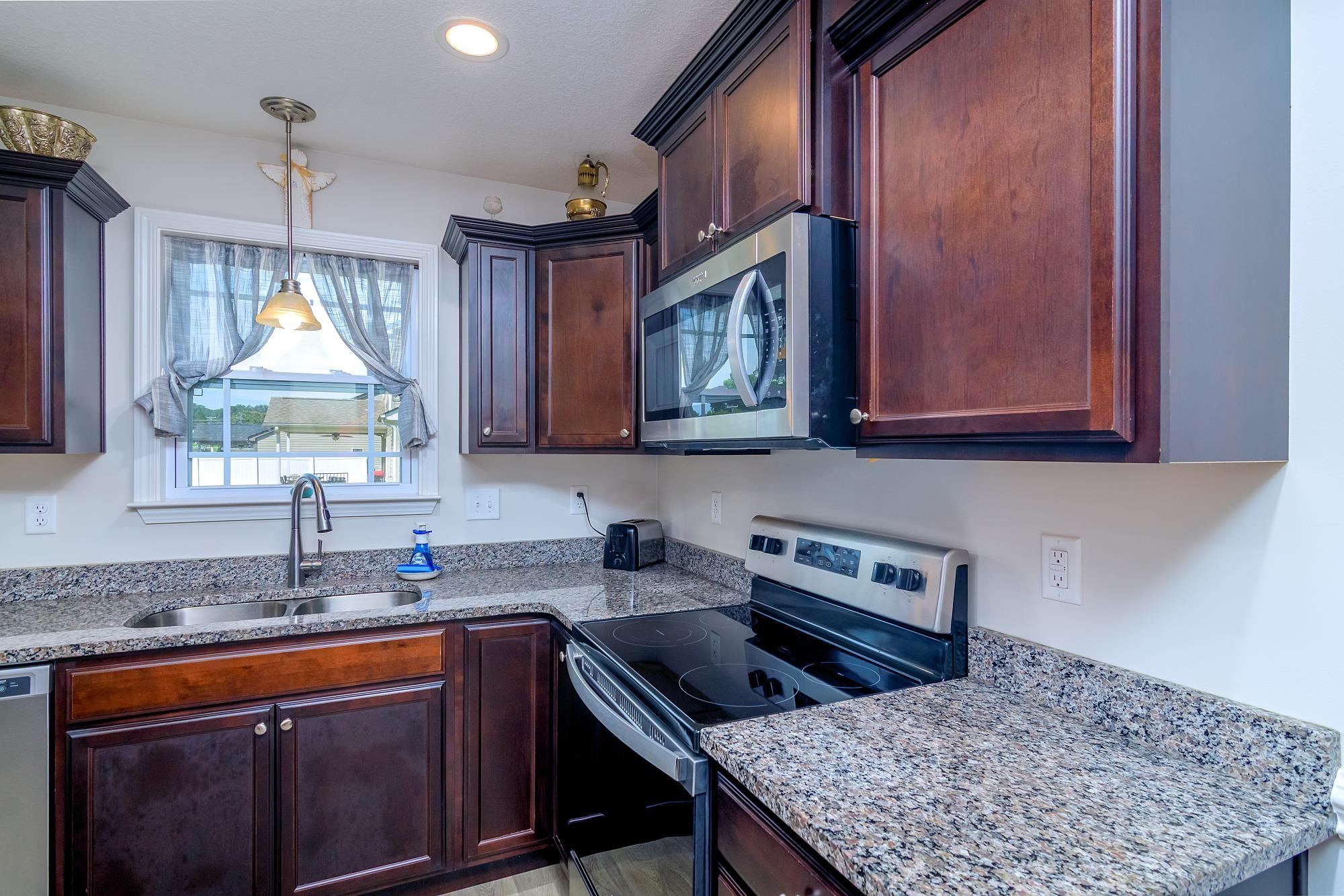 834 John Weaver Trace Inman, SC 29349 - Photo 3 of 31