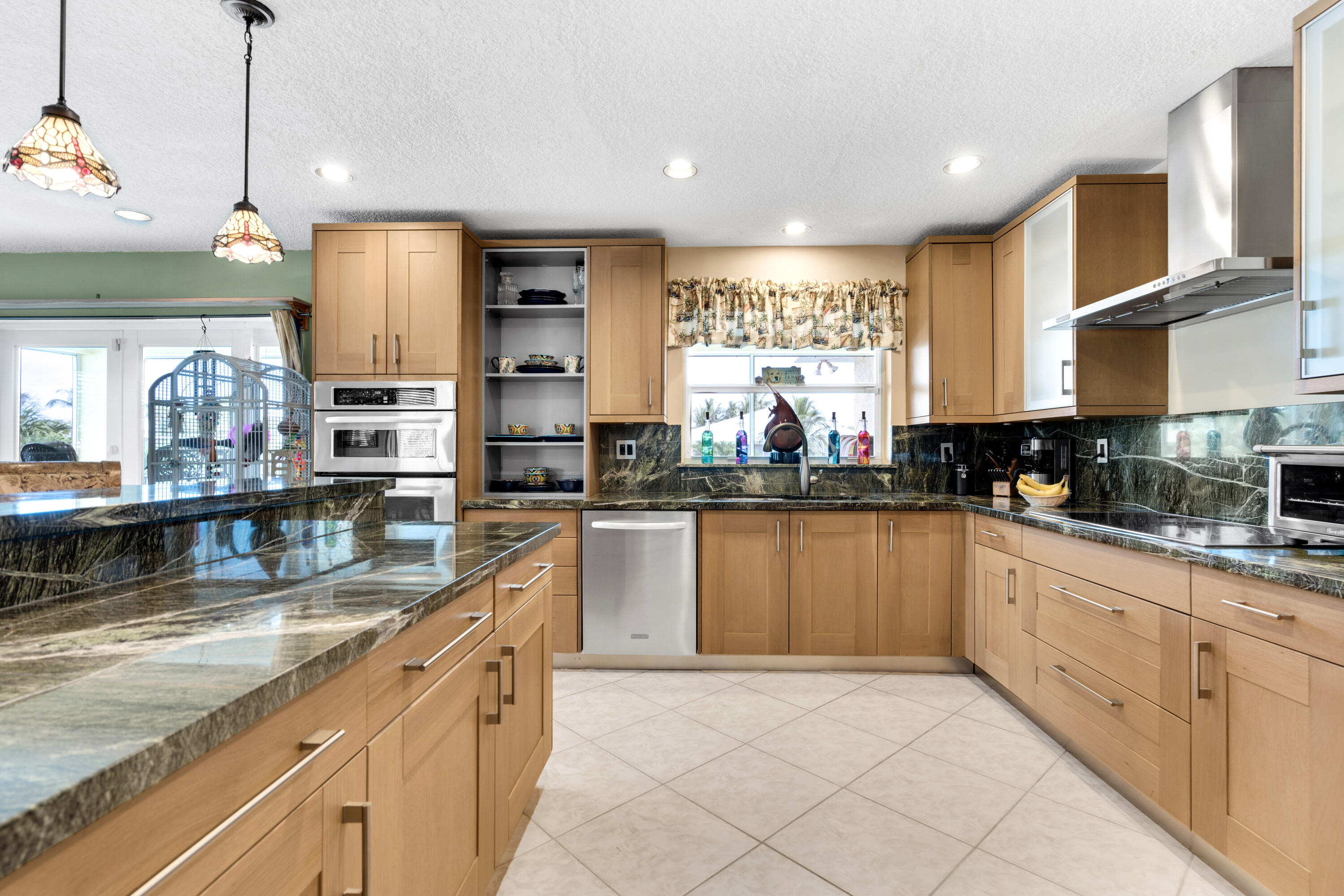 586 Beach Road Tavernier, FL 33070 - Photo 14 of 47 14