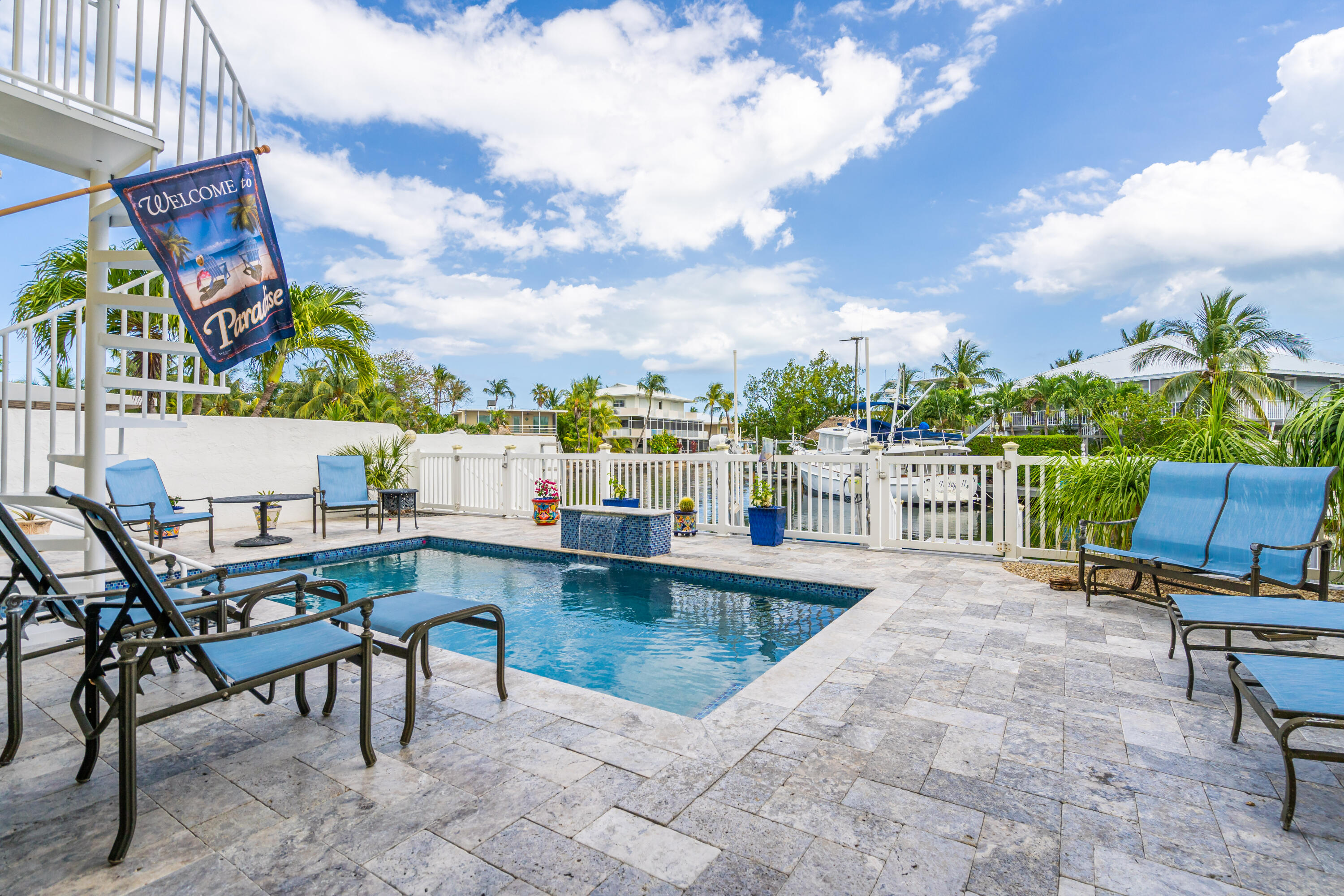 586 Beach Road Tavernier, FL 33070 - Photo 4 of 47 4