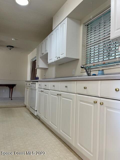 577 Edward Road Melbourne, FL 32904 - Photo 6 of 24 IMG_4994