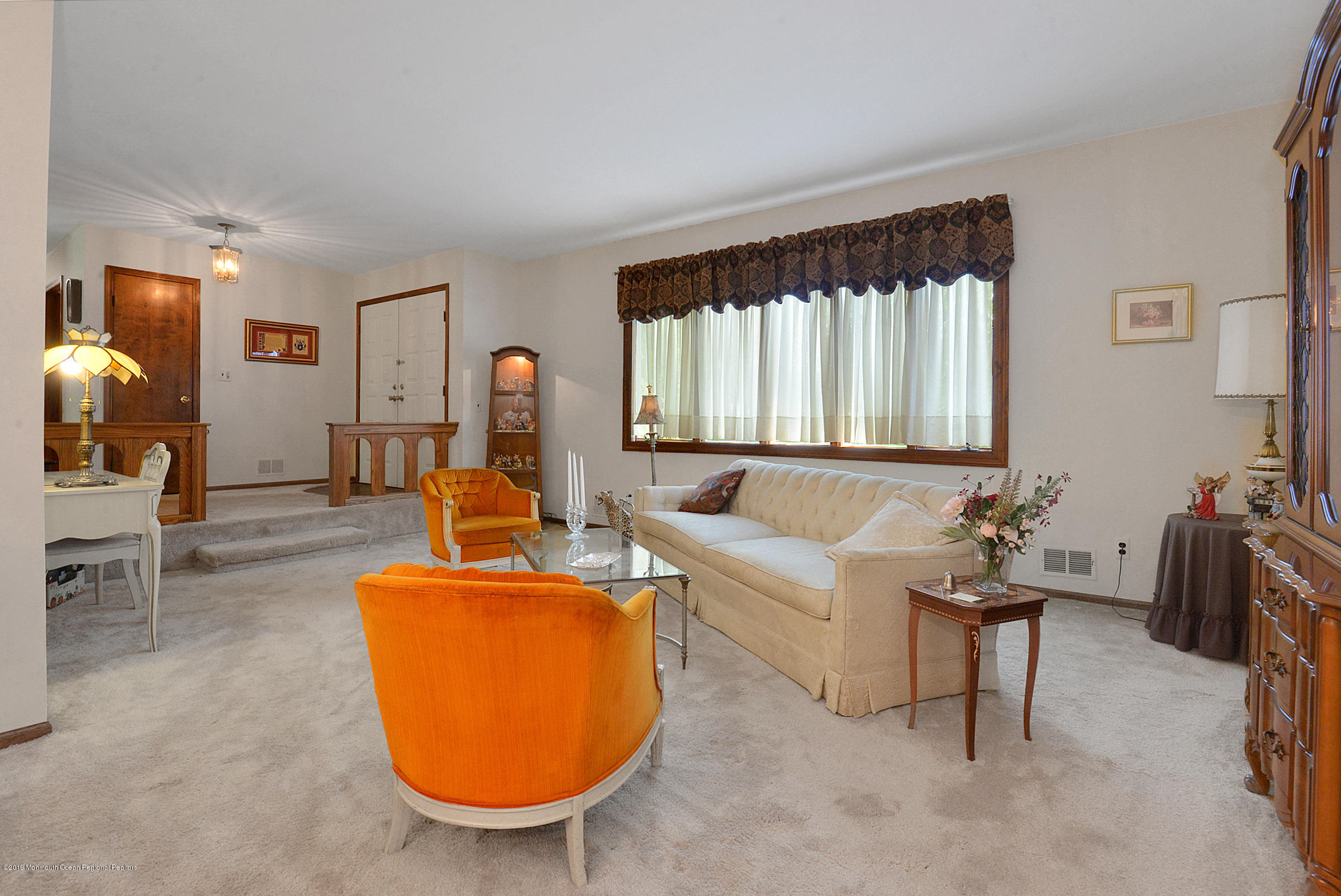 516 Branchport Avenue Oceanport, NJ 07757 - Photo 4 of 23 Living Room