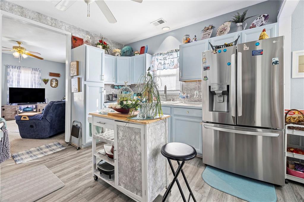 818 3rd Street Osawatomie, KS 66064 - Photo 1 of 26