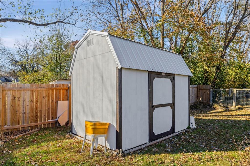 818 3rd Street Osawatomie, KS 66064 - Photo 22 of 26