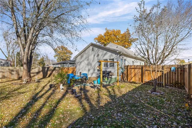 $150,000 | 818 3rd Street, Osawatomie, KS 66064