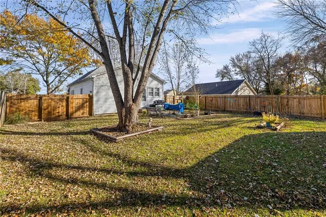 $150,000 | 818 3rd Street, Osawatomie, KS 66064