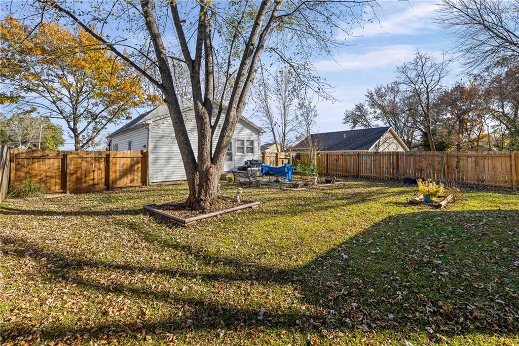 818 3rd Street Osawatomie, KS 66064 - Photo 24 of 26