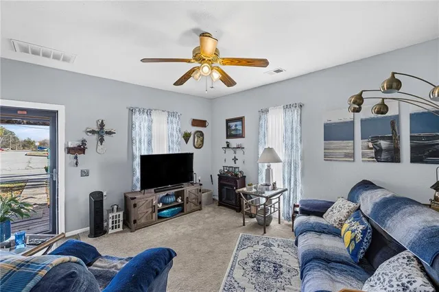 $150,000 | 818 3rd Street, Osawatomie, KS 66064