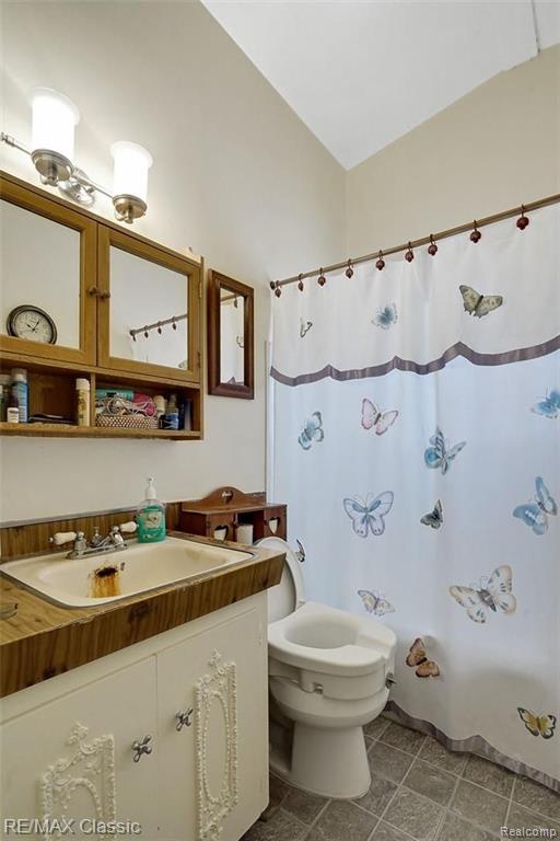 1110 Beta Road Walled Lake, MI 48390 - Photo 15 of 20
