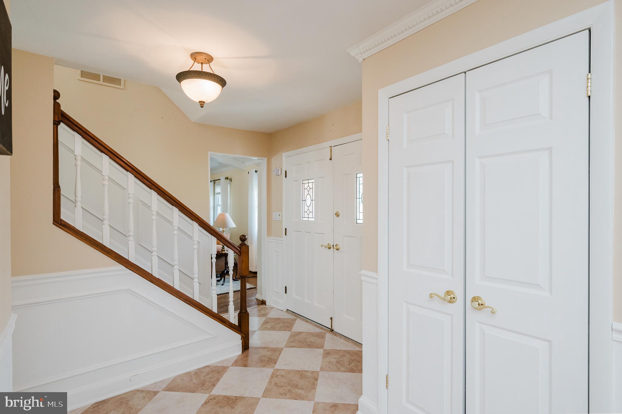 8019 Yellowstone Road Kingsville, MD 21087 - Photo 29 of 115 Foyer