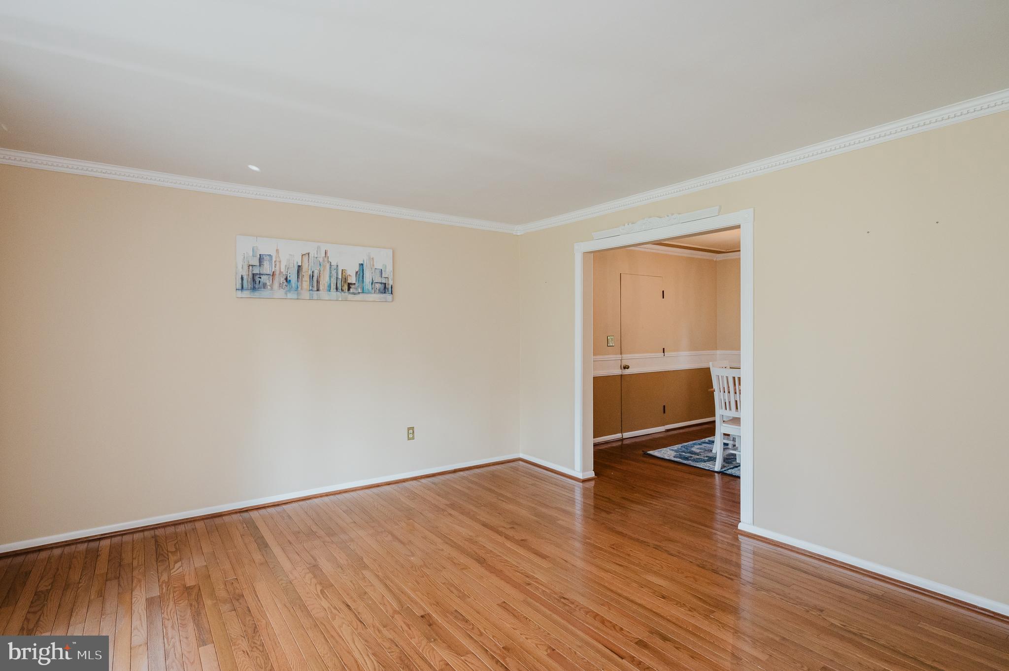 8019 Yellowstone Road Kingsville, MD 21087 - Photo 33 of 115 Living Room