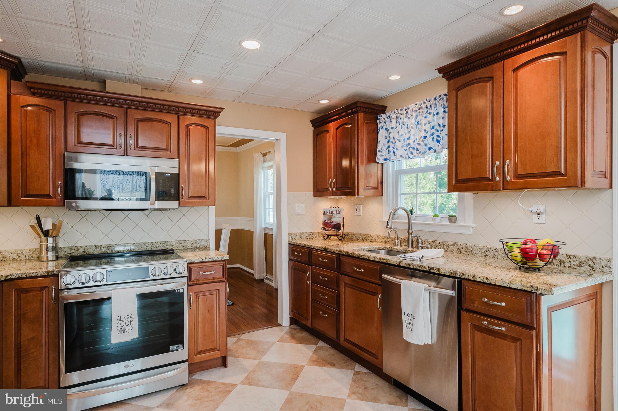 8019 Yellowstone Road Kingsville, MD 21087 - Photo 39 of 115 Kitchen