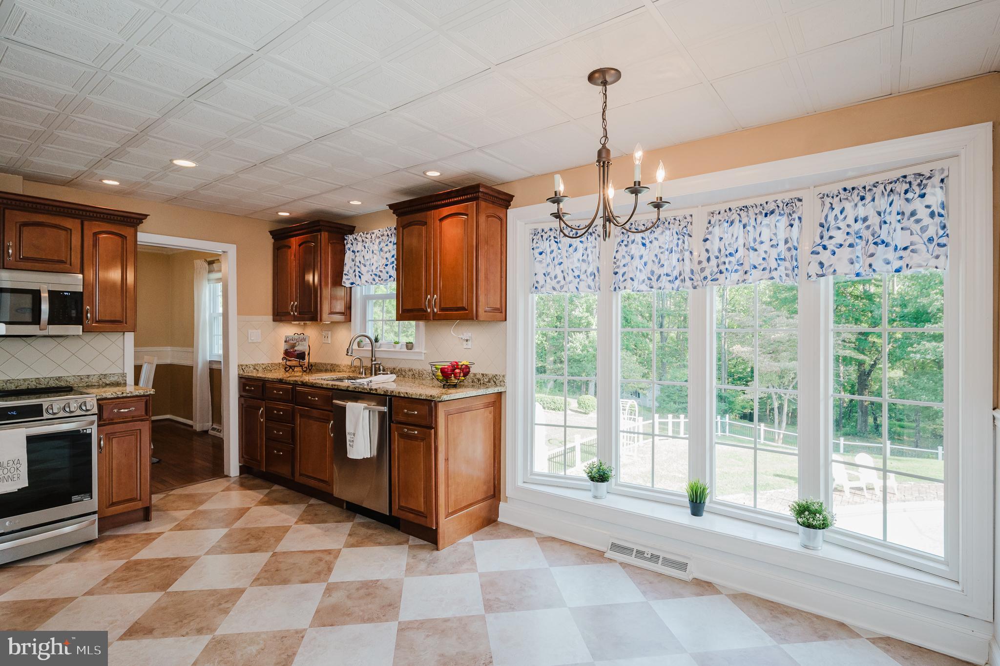 8019 Yellowstone Road Kingsville, MD 21087 - Photo 40 of 115 Kitchen