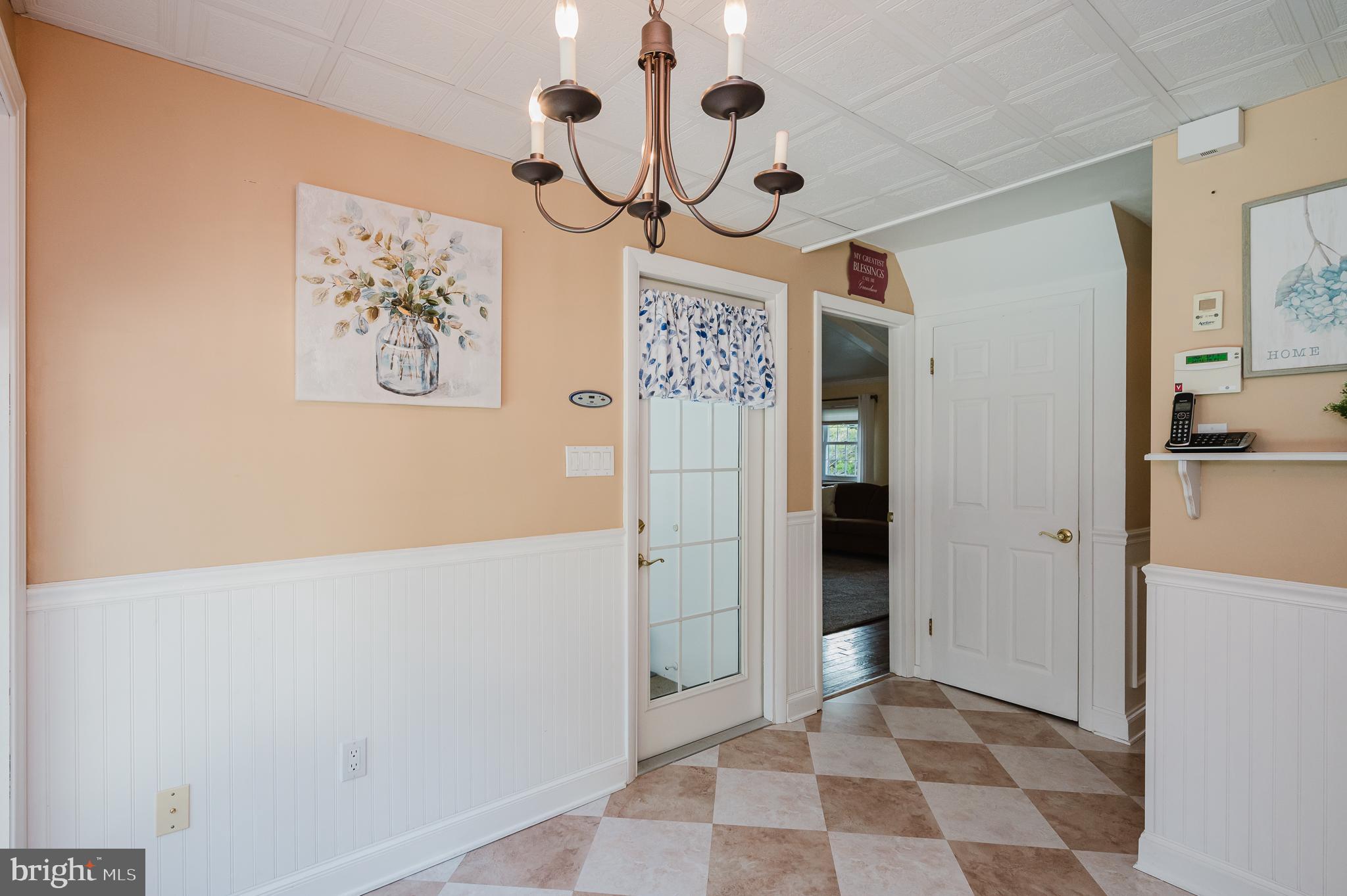 8019 Yellowstone Road Kingsville, MD 21087 - Photo 41 of 115 Breakfast Room