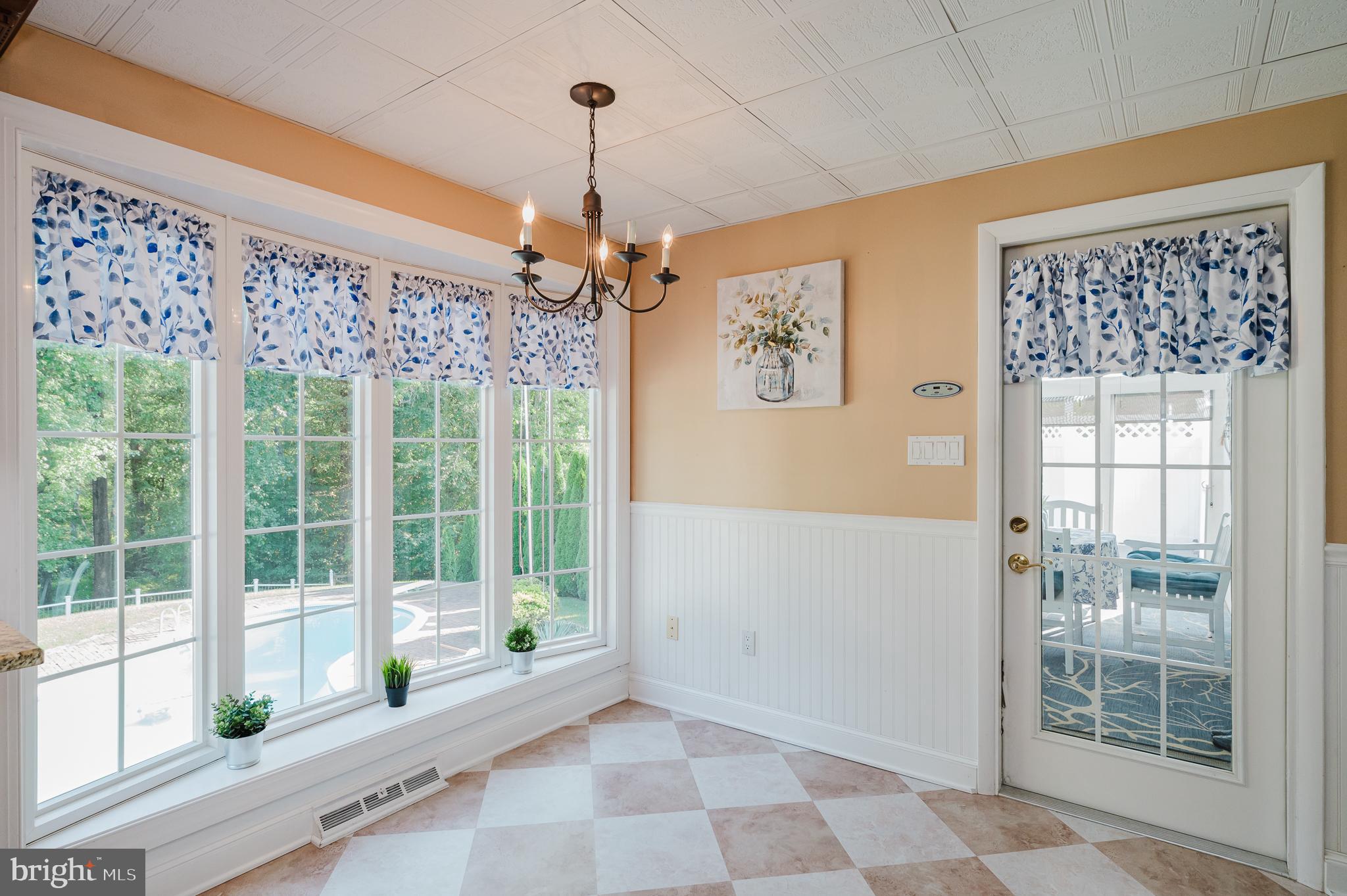 8019 Yellowstone Road Kingsville, MD 21087 - Photo 7 of 115 Breakfast Room