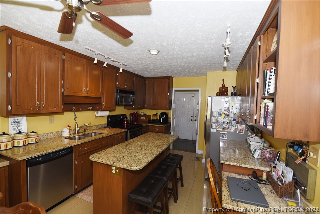 3076 Westminster Road Lumberton, NC 28360 - Photo 11 of 37 Gallery Image 11