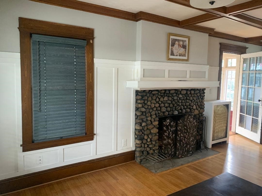 147 Belvidere Street Springfield, MA 01108 - Photo 7 of 27