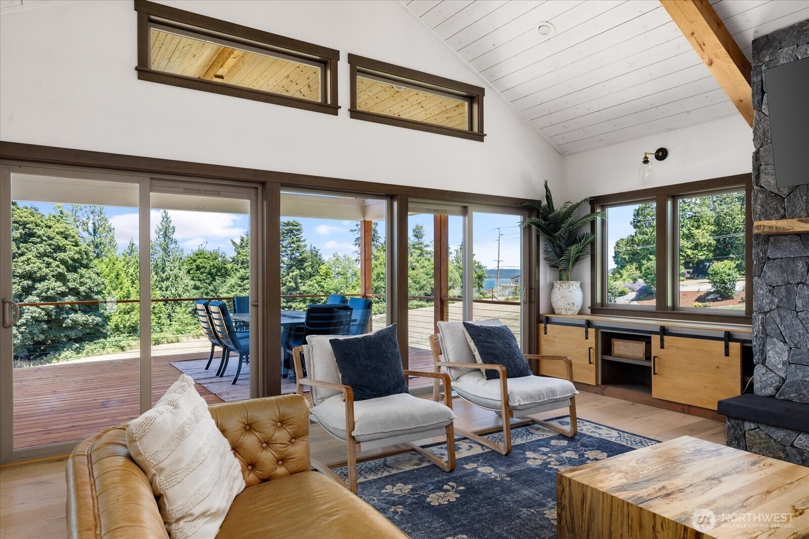 3807 Taylor Road Oak Harbor, WA 98277 - Photo 10 of 40 Gallery Image 10