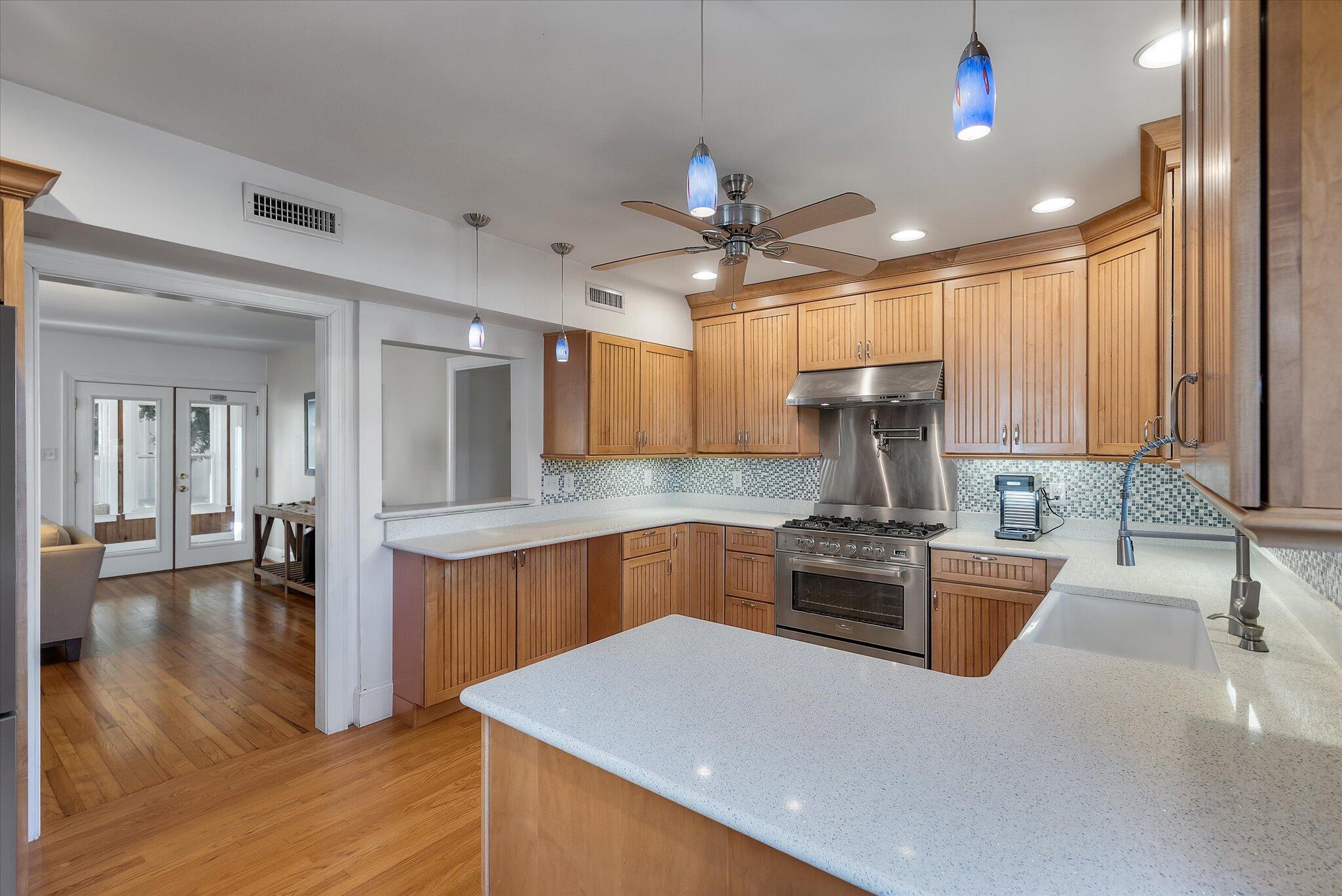 2403 Cameron Boulevard Isle of Palms, SC 29451 - Photo 15 of 52 Kitchen