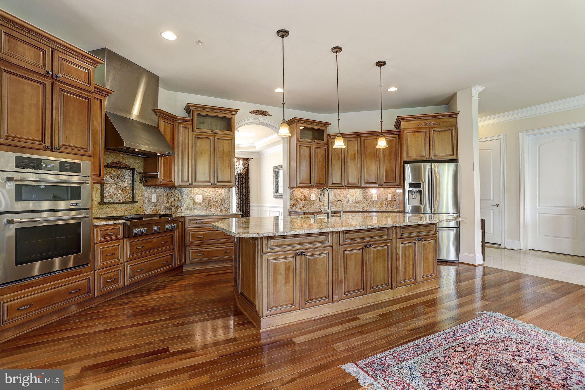 5839 Trotter Road Columbia, MD 21044 - Photo 11 of 56 Gourmet Kitchen