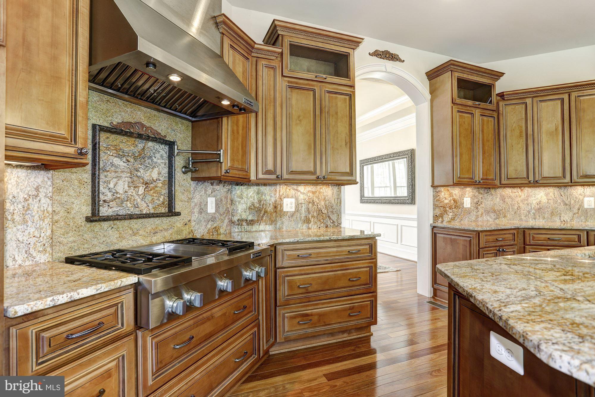 5839 Trotter Road Columbia, MD 21044 - Photo 14 of 56 Gourmet Kitchen