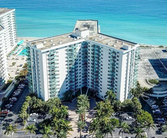 $3,250 | 3901 South Ocean Drive, Unit 14M, Hollywood, FL 33019
