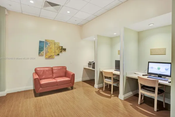 $3,250 | 3901 South Ocean Drive, Unit 14M, Hollywood, FL 33019