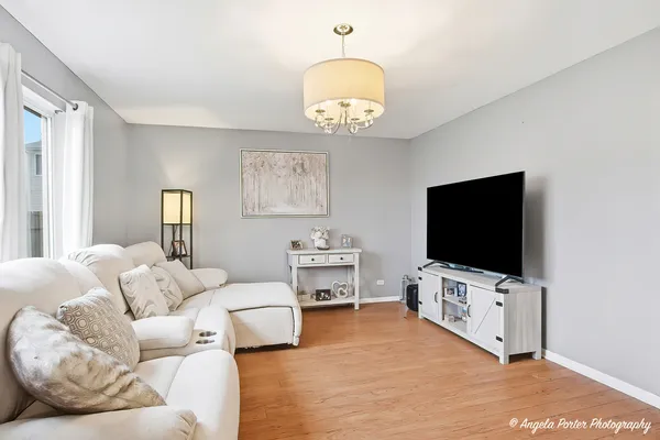 $299,700 | 2366 Scott Court, Round Lake Beach, IL 60073