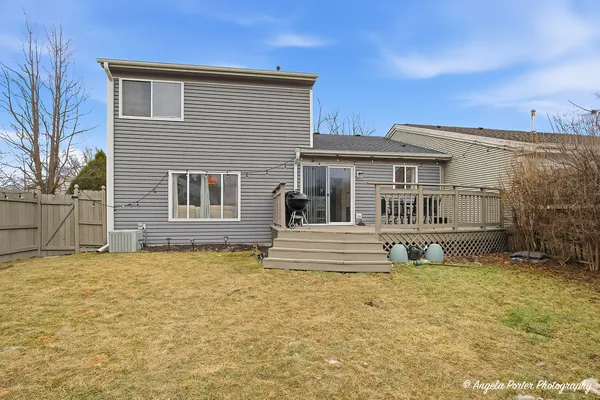 $299,700 | 2366 Scott Court, Round Lake Beach, IL 60073