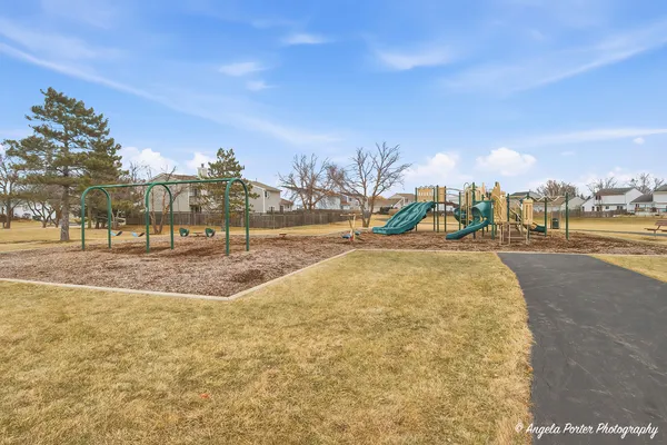 $299,700 | 2366 Scott Court, Round Lake Beach, IL 60073