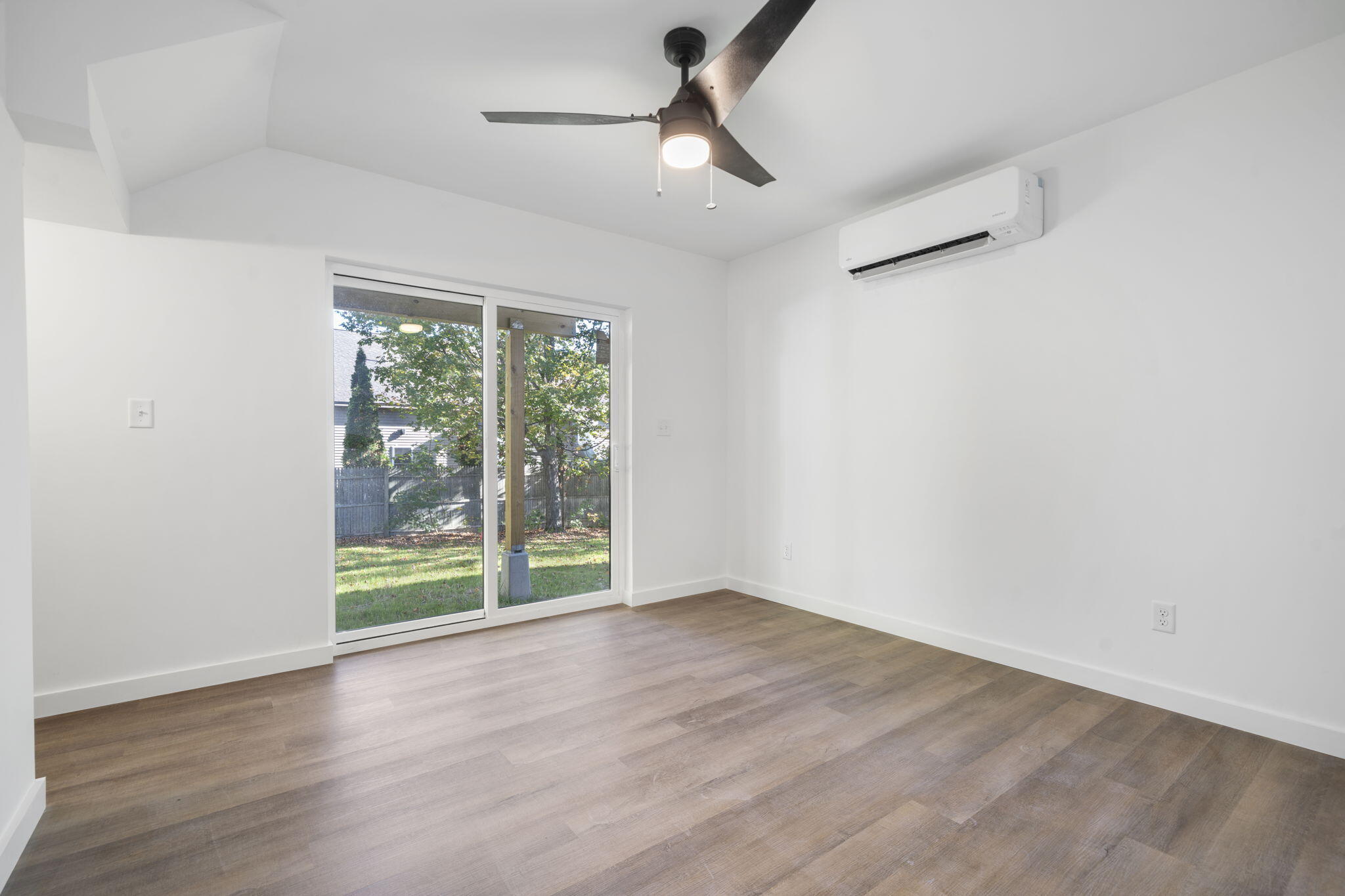 2 Kirk Street Springvale, ME 04083 - Photo 7 of 46 SBC08805