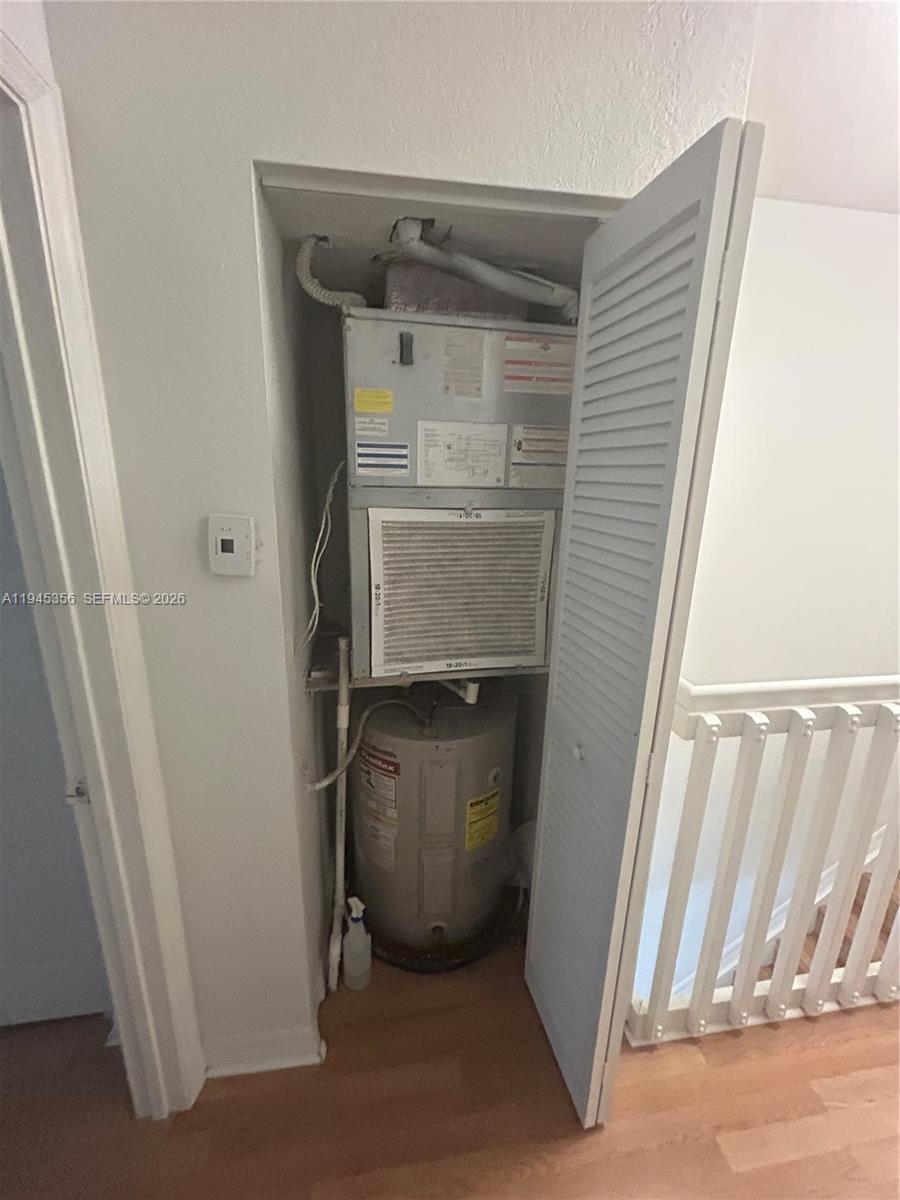 1916 Alamanda Way Riviera Beach, FL 33404 - Photo 14 of 22