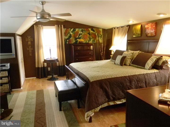 6 Brighton Road Ewing, NJ 08638 - Photo 16 of 19 Master Bedroom