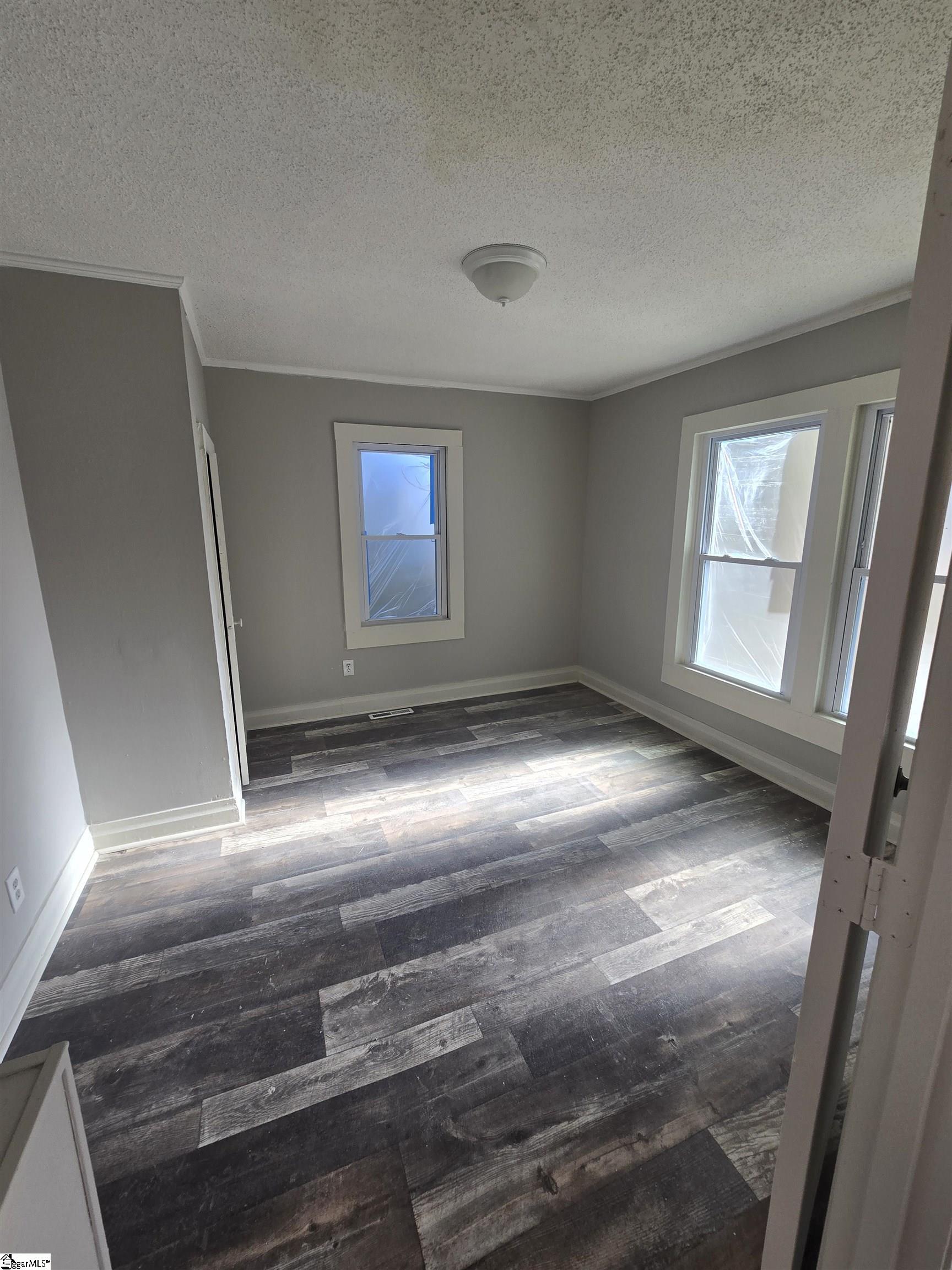 222 Lee Street Laurens, SC 29360 - Photo 3 of 5