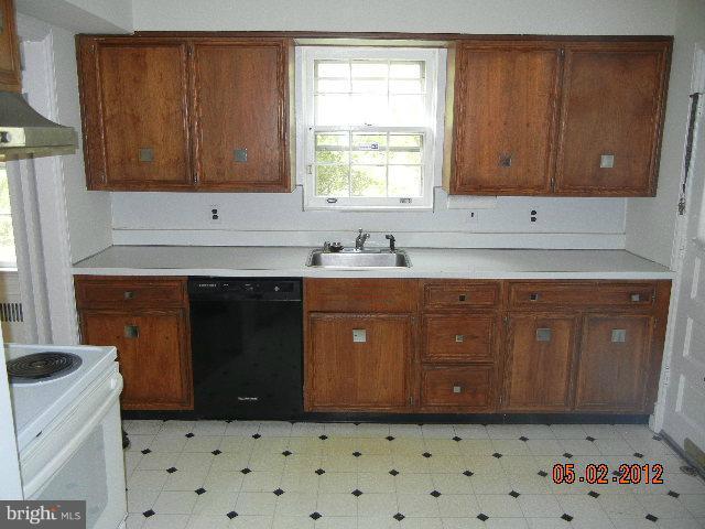 1413 Kalmia Road Northwest Washington, DC 20012 - Photo 23 of 23 Kitchen