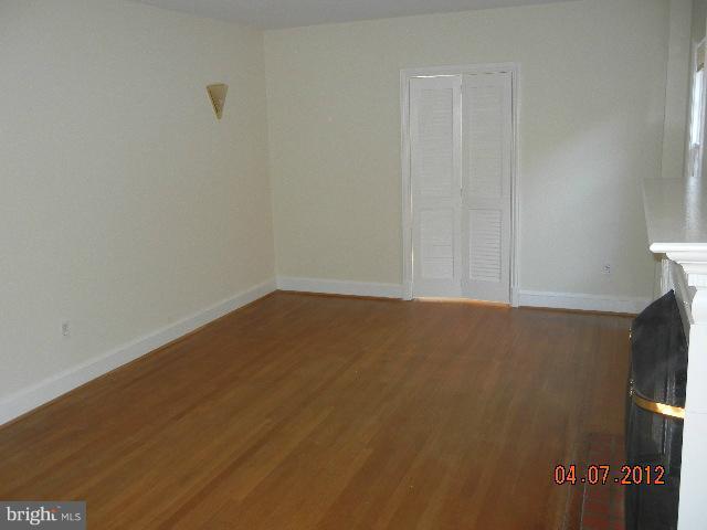 1413 Kalmia Road Northwest Washington, DC 20012 - Photo 4 of 23 Living Room