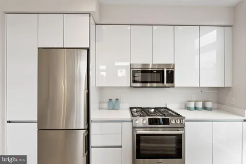 $564,000 | 1745 N Street Northwest, Unit 404, Washington, DC 20036