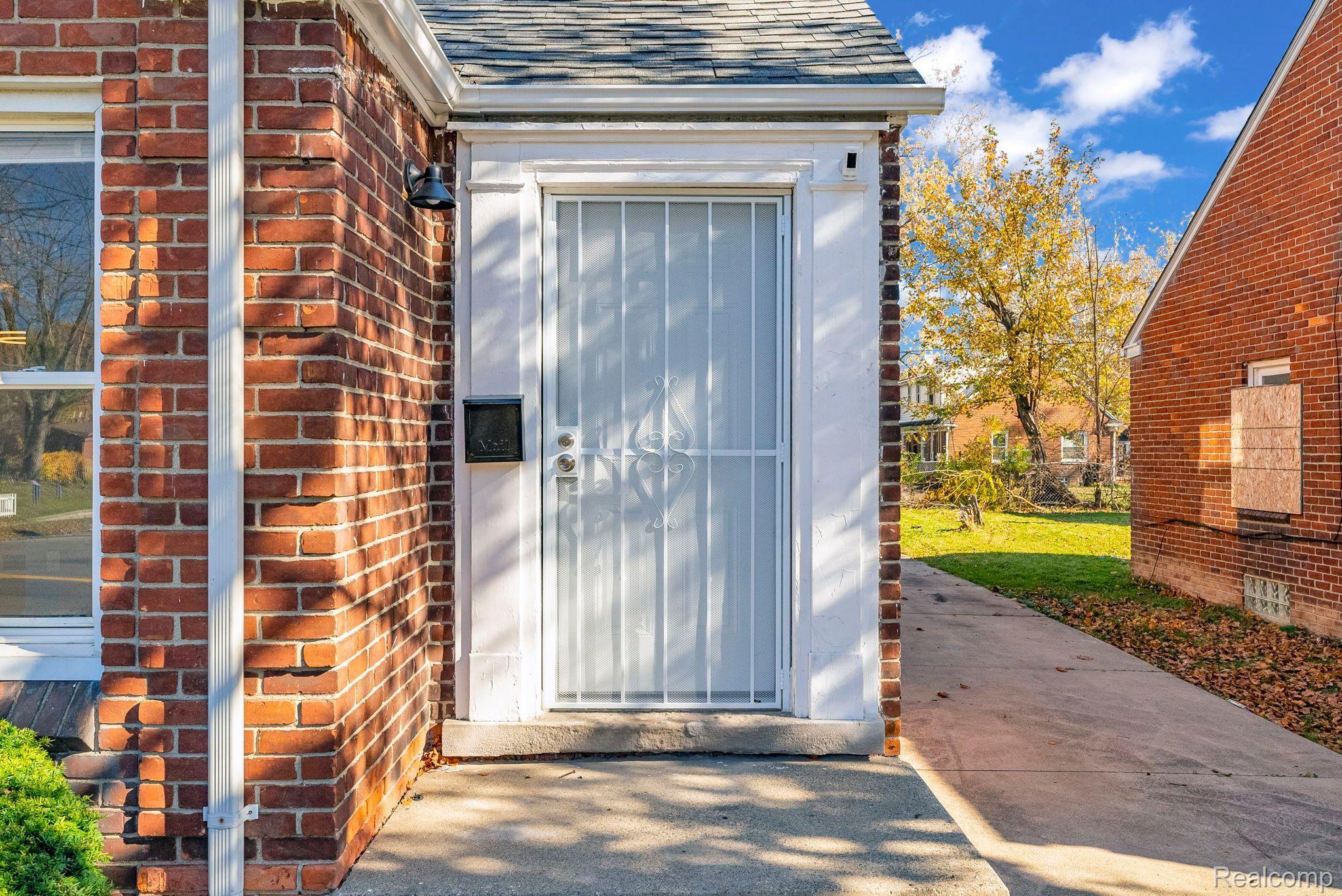 4718 Cadieux Road Detroit, MI 48224 - Photo 5 of 28 Gallery Image 5