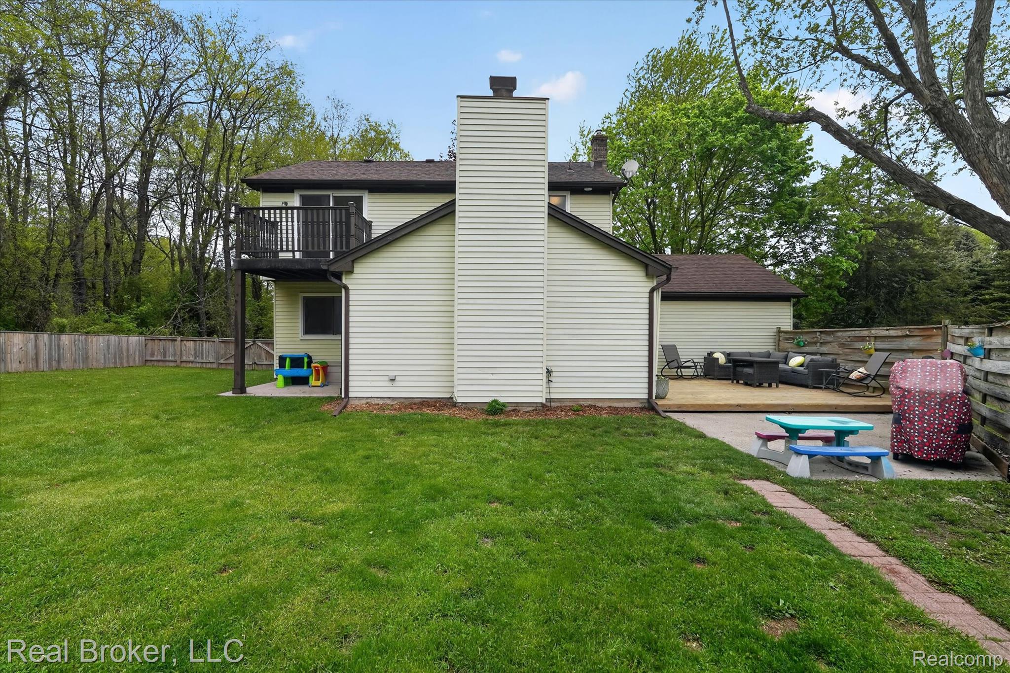 3885 Morgan Road Lake Orion, MI 48359 - Photo 42 of 57 46-3885-Morgan-Rd-Orion-Township-MI-48359-WindowStill.jpg