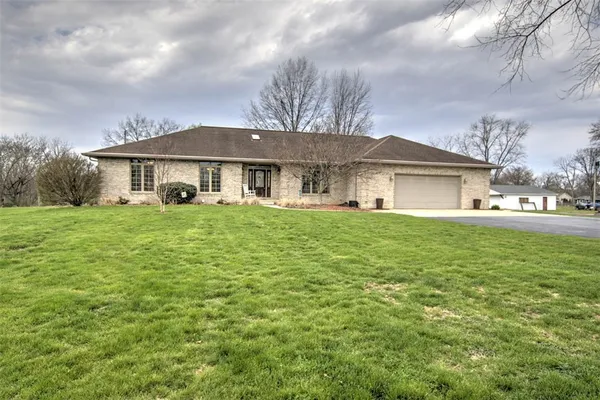 $449,900 | 2731 South Taylor Road, Decatur, IL 62521