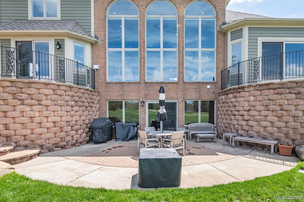 256 Inverness Highland, MI 48357 - Photo 80 of 99 Gallery Image 80