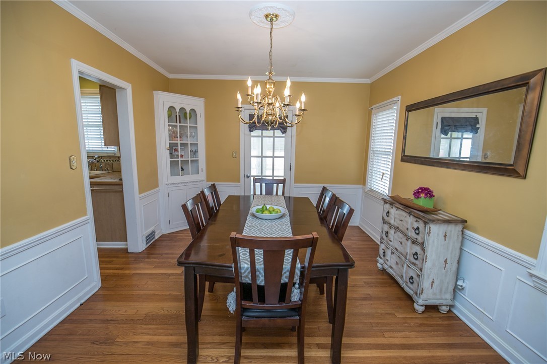 3694 Normandy Road Cleveland, OH 44120 - Photo 10 of 34