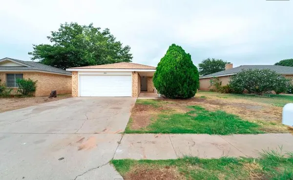 $1,695 | 2116 77th Street, Lubbock, TX 79423