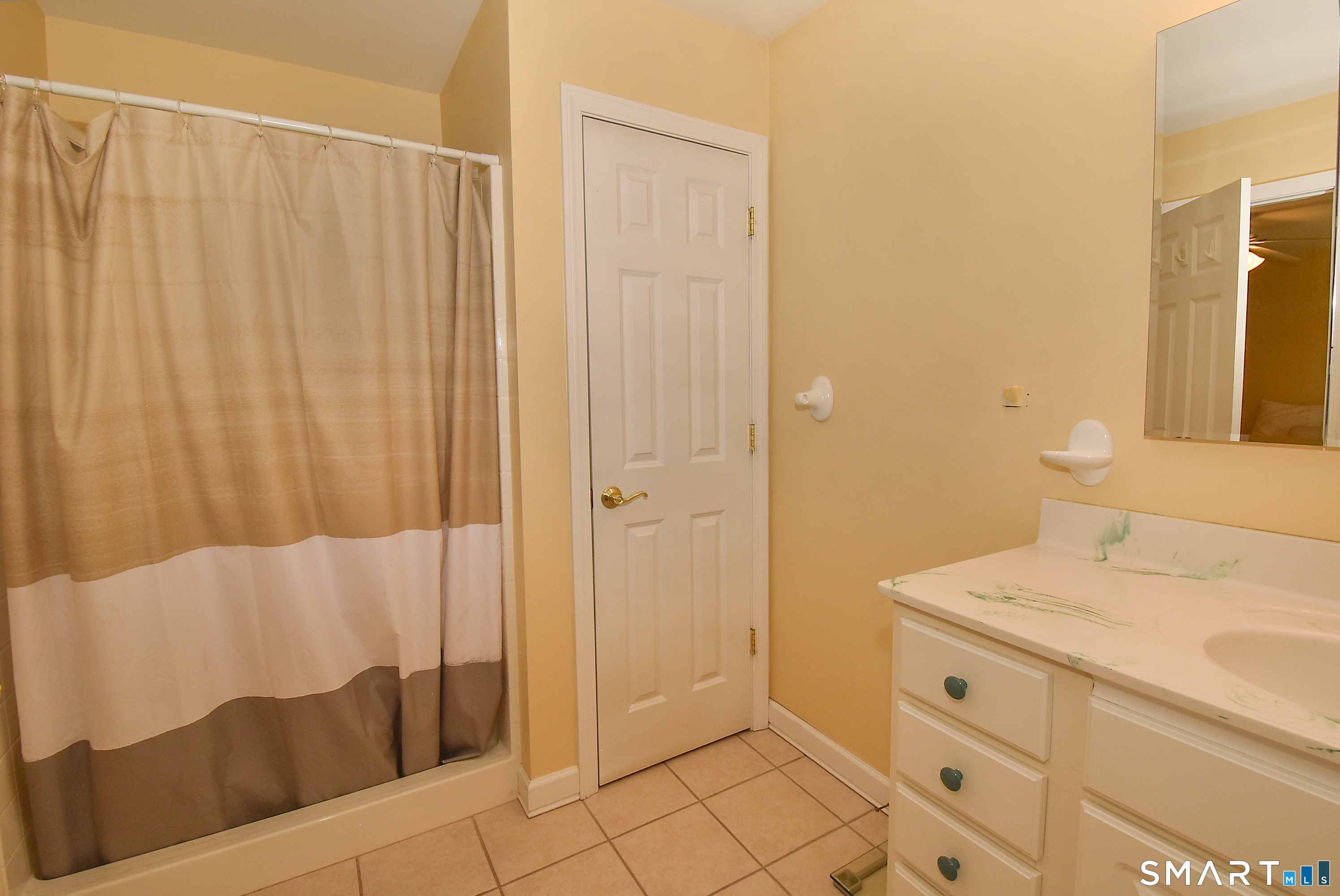 10 Coughlin Road Manchester, CT 06040 - Photo 24 of 36 Gallery Image 24