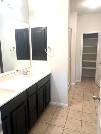 $2,100 | 13700 Sage Grouse Drive, Unit 601, Austin, TX 78729