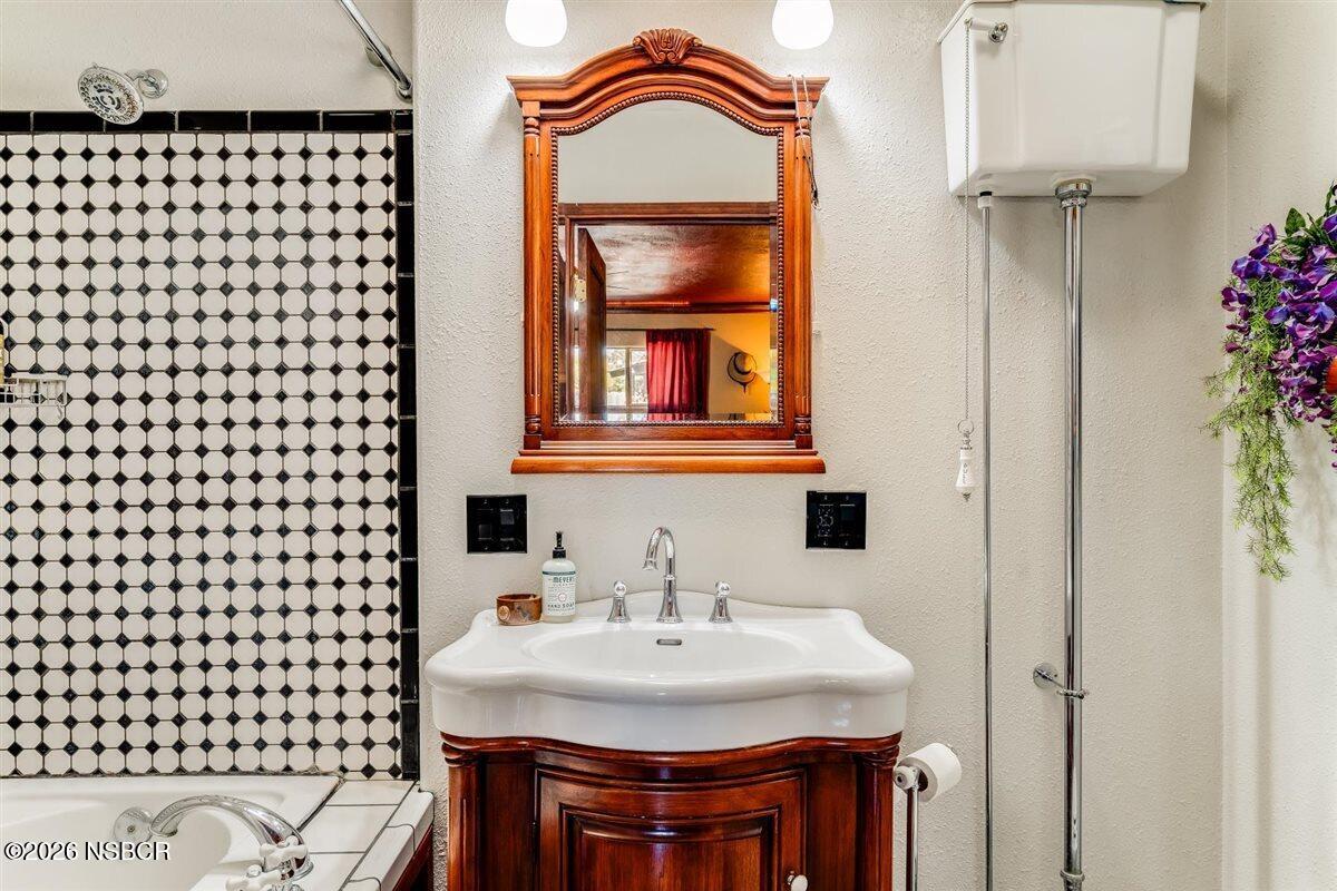 3893 Los Padres Road Santa Maria, CA 93455 - Photo 32 of 47 52-Central Coast Media & Marketing _ 389