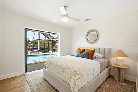 $1,735,000 | 608 Gladstone Lane, Holmes Beach, FL 34217