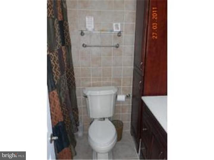 11950 Dumont Road Philadelphia, PA 19116 - Photo 15 of 18 Bathroom