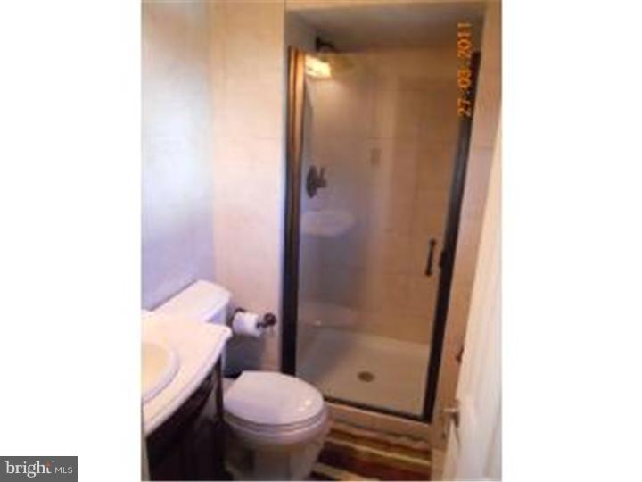 11950 Dumont Road Philadelphia, PA 19116 - Photo 17 of 18 Master Bathroom
