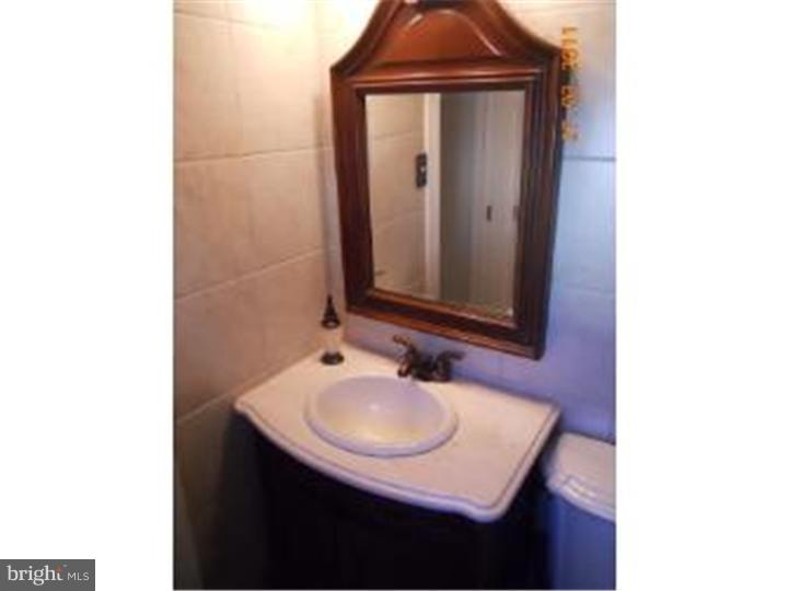 11950 Dumont Road Philadelphia, PA 19116 - Photo 18 of 18 Master Bathroom